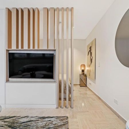 Modern Studio With King Bed, Walk To Attractions Luxemburg Exteriör bild