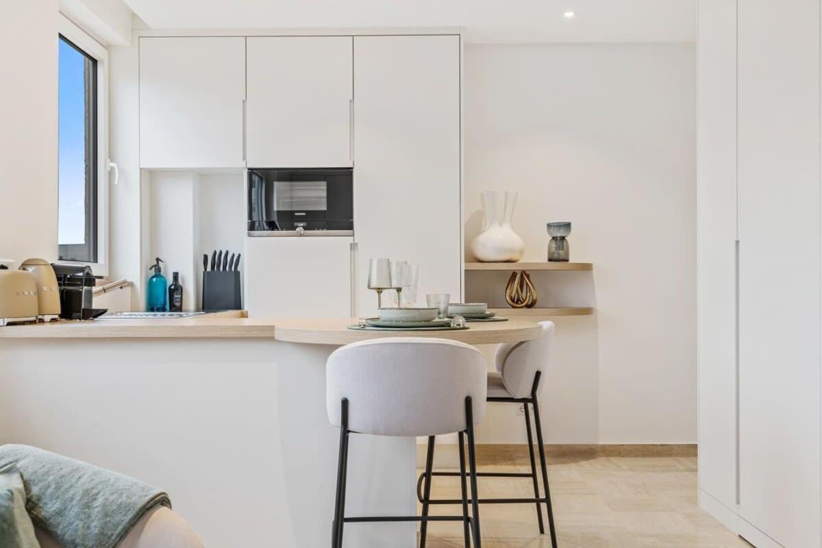 Modern Studio With King Bed, Walk To Attractions Luxemburg Exteriör bild