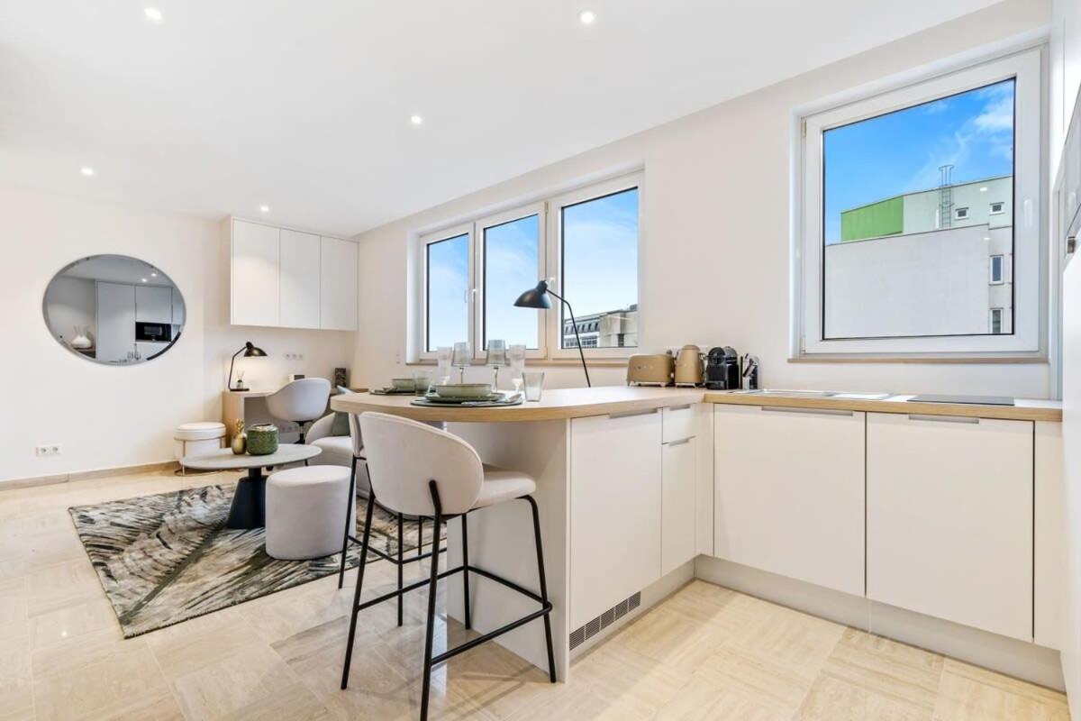 Modern Studio With King Bed, Walk To Attractions Luxemburg Exteriör bild