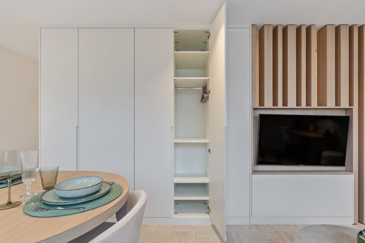 Modern Studio With King Bed, Walk To Attractions Luxemburg Exteriör bild